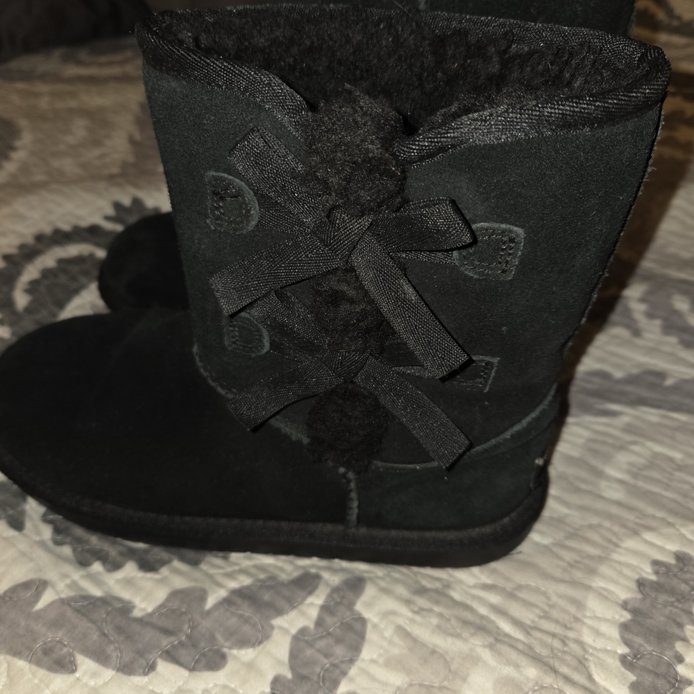 Koolaburra By UGG girls Black Suede Boots with Ribbon Accents